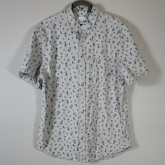 Old Navy Men Button Up Shirt Size L Slim Fit Short Sleeve Cactus Western Print - Picture 1 of 11